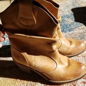 Vintage Aldo boots original lether